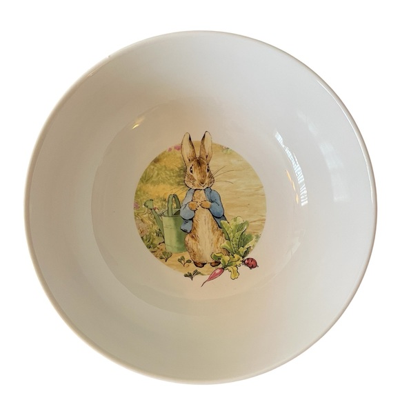 Peter Rabbit 9.5” Serving Bowl - Picture 2 of 3